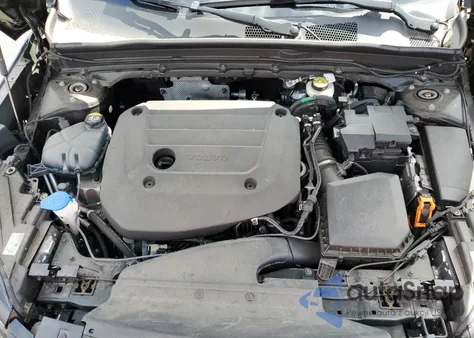 2023 Volvo Xc40 Plus z USA, uszkodzony, nr VIN YV4L12UE5P2962611